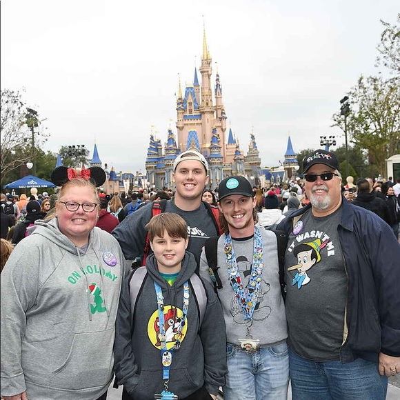 Meet your Posher, Patricia - Picture 2 of 3